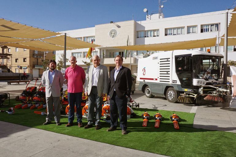 Nueva maquinaria para la limpieza y recogida de basura en Armilla(Granada)