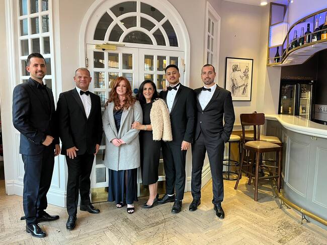 Los componentes de Volume Network en la gala de los premios Popai