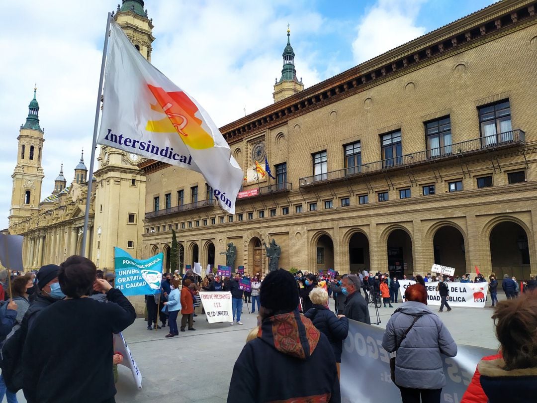 Protesta en la Plaza del Pilar