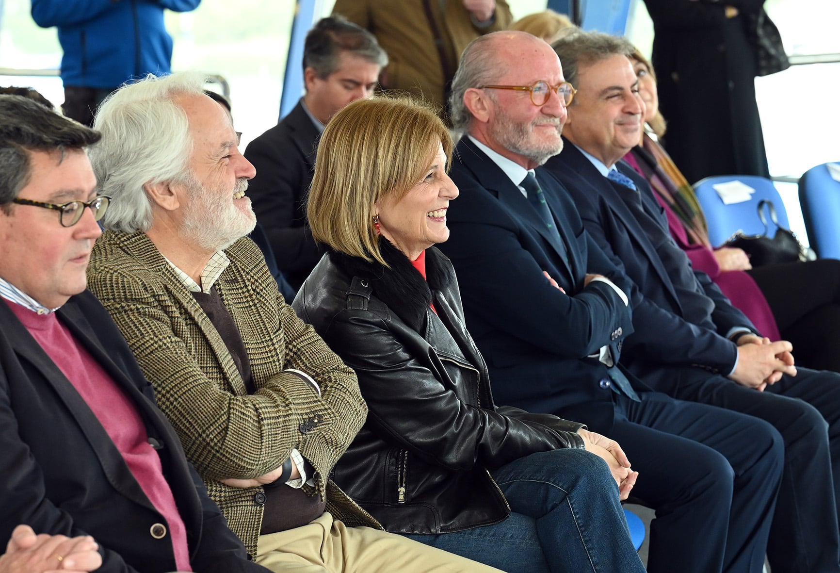 La alcaldesa de jerez junto al gerente del Circuito de Jerez y miembros de la Corporación Municipal