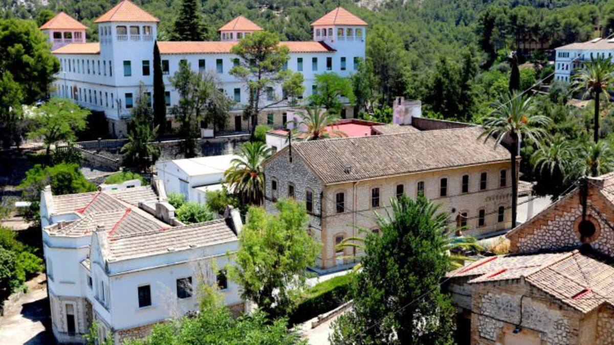 La visita de los Moros y Cristianos de Alcoy a Fontilles se aplaza al 1 de noviembre por el anuncio de lluvias intensas para este sábado