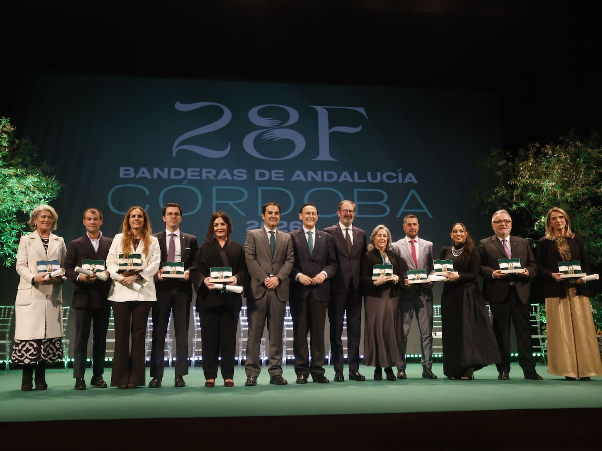 La Junta entrega las Banderas de Andalucía en Córdoba