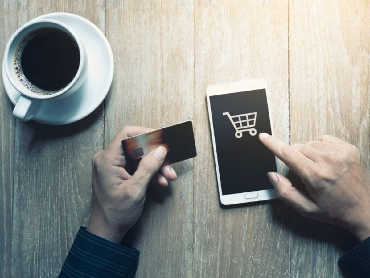 3 de cada 10 catalans compren per Internet