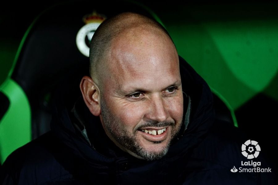 José Alberto, sonriendo en la previa del partido contra el Tenerife