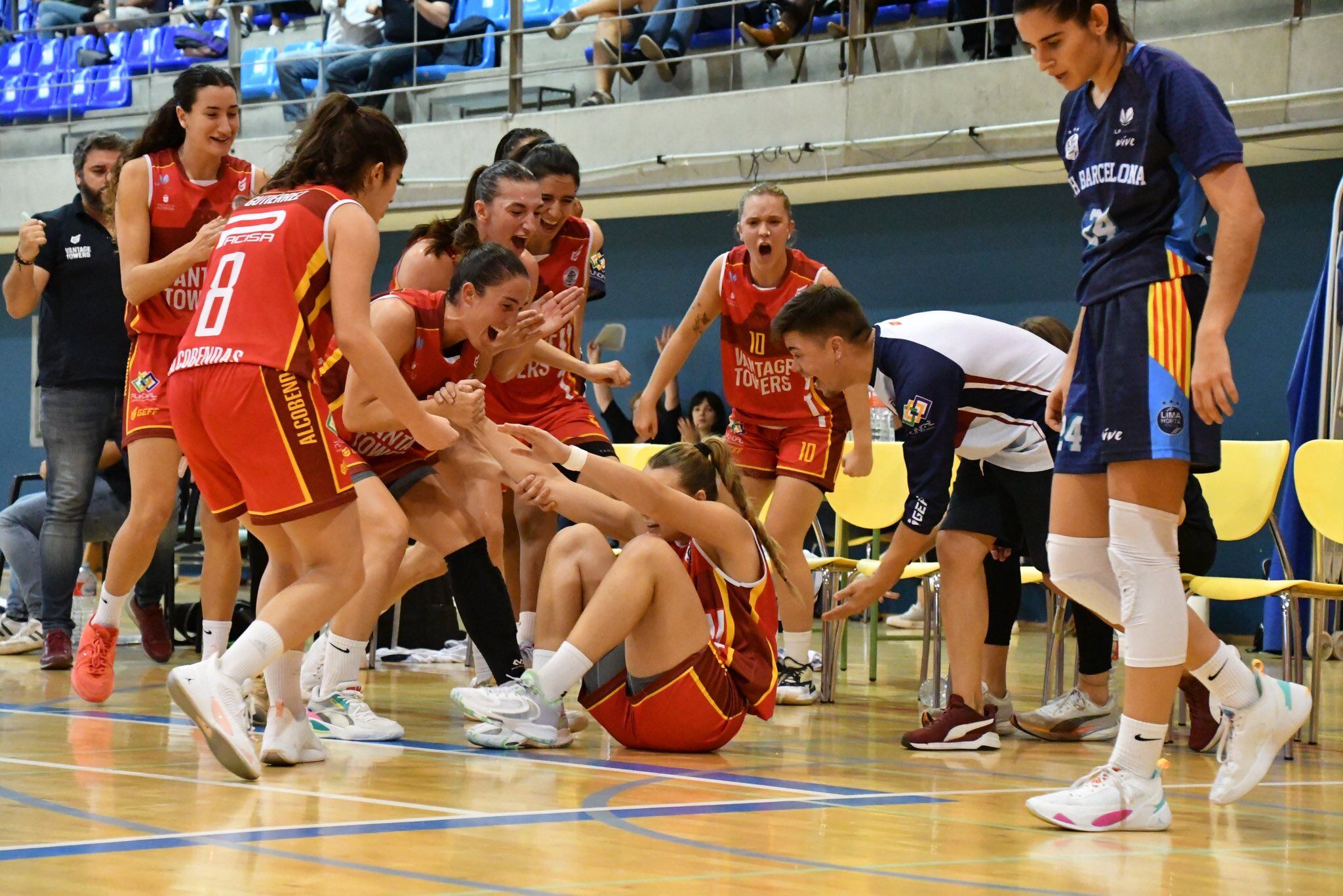 Vantage Towers (Baloncesto Alcobendas) - Lima-Horta