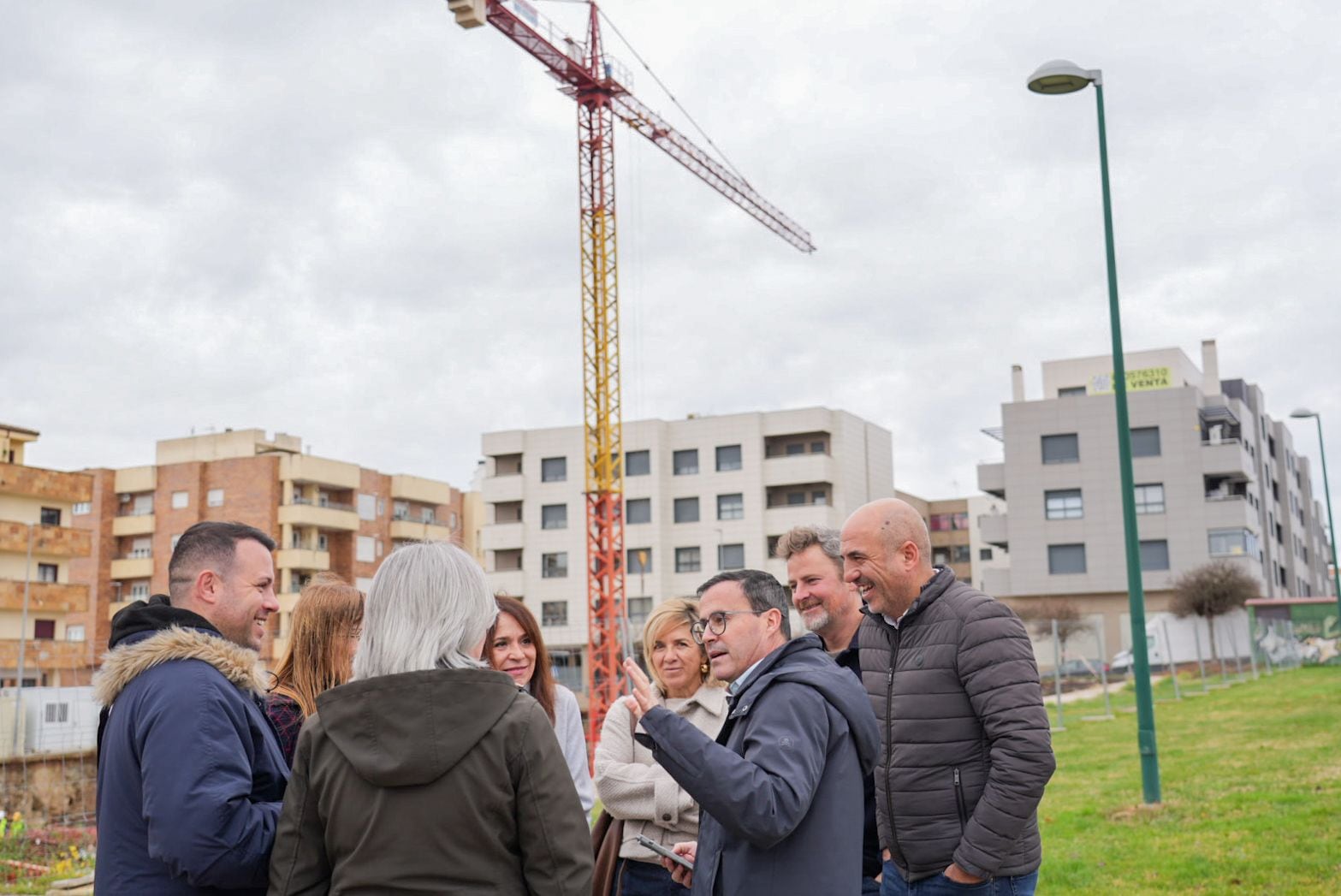 El candidato socialista a la Presidencia de la Junta de Extremadura, Miguel Ángel Gallardo, ha iniciado este lunes en Cáceres la última semana de campaña electoral