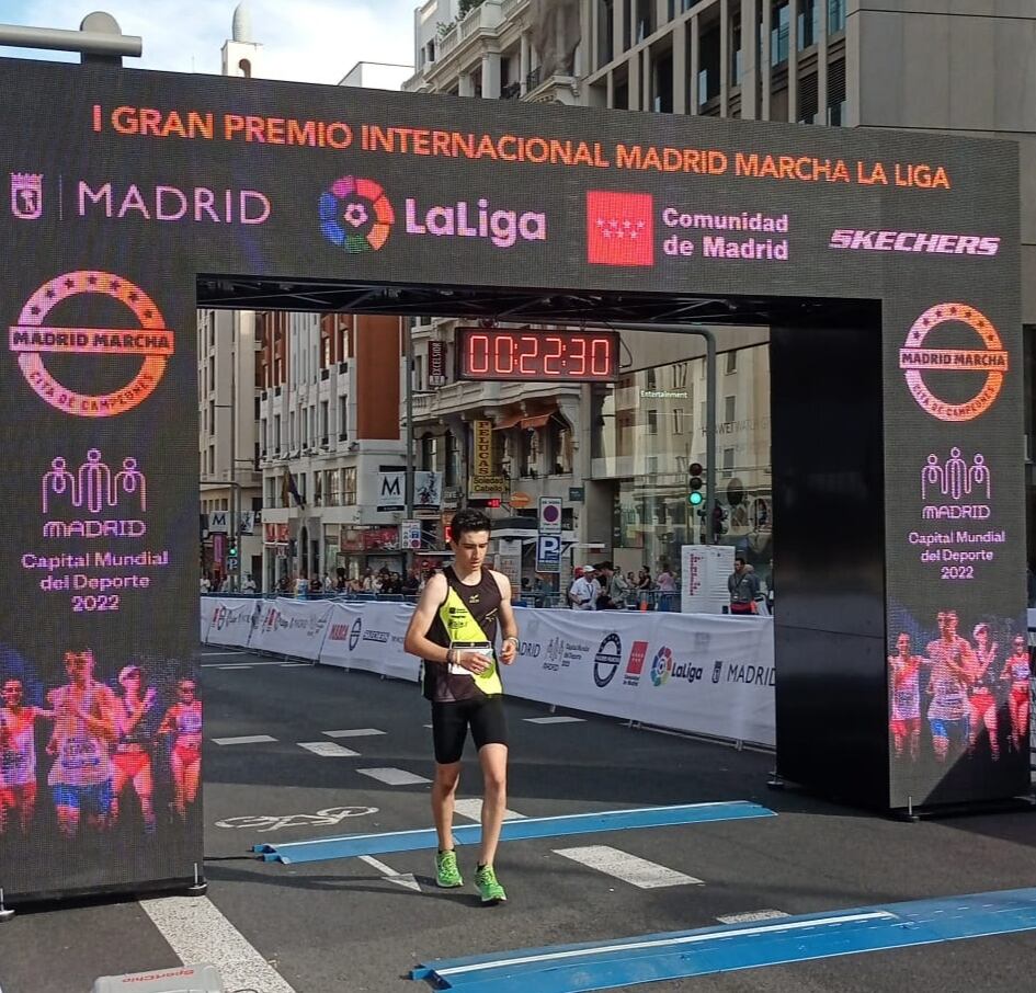 Rodrigo Santa Elena entrando en meta en el I Gran Premio Internacional de Marcha Madrid La Liga, consiguiendo el 5º puesto