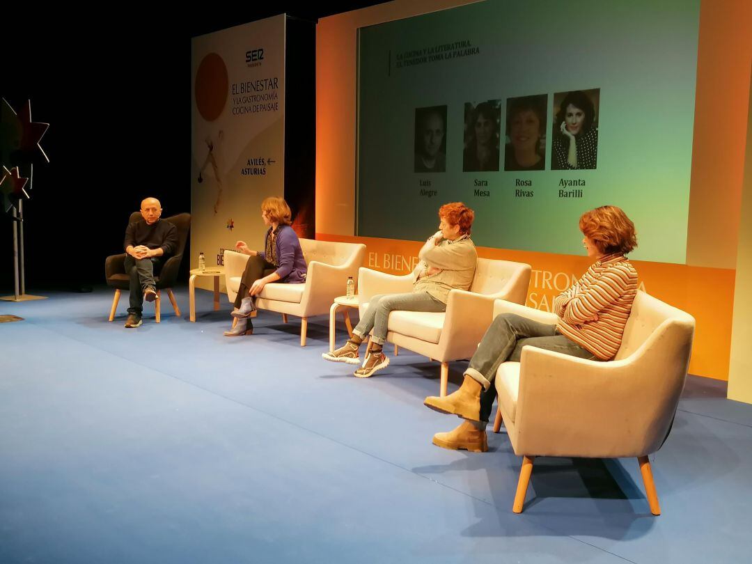 Luis Alegre, Sara Mesa, Rosa Rivas y Ayanta Barilli. 