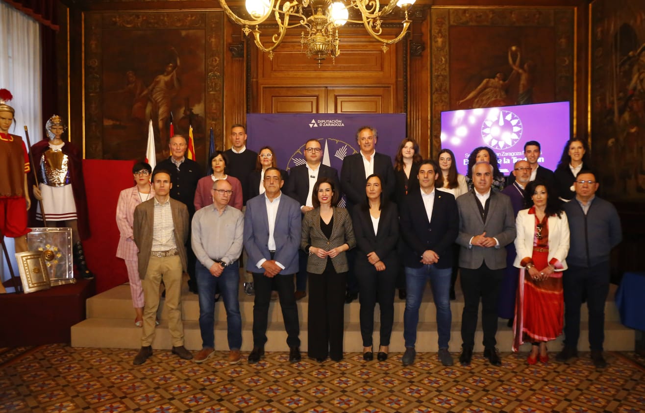 Es la primera vez que la Semana Santa de la provincia se presenta en Zaragoza y el acto marca el pistoletazo de salida de una campaña de difusión en medios y redes sociales para potenciarla como propuesta cultural y turística de primer orden