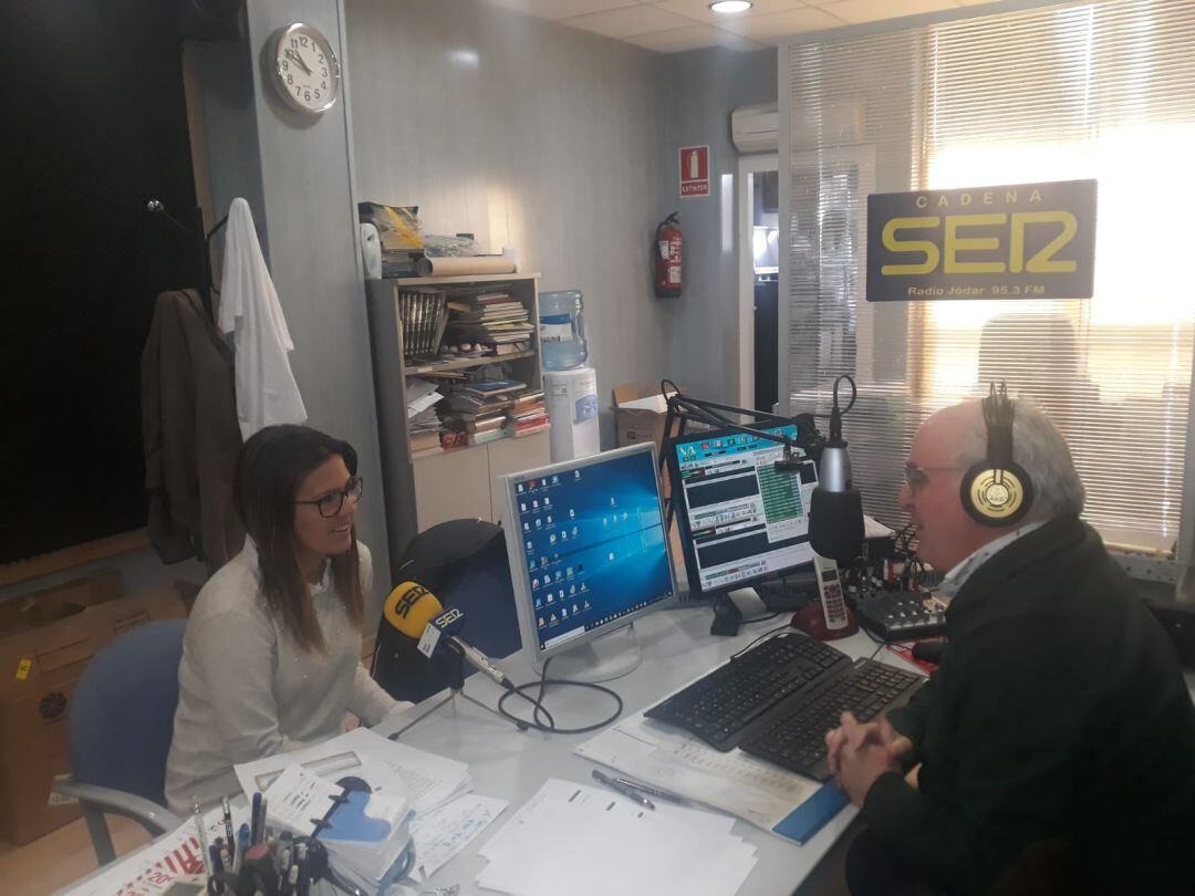 Momento de la entrevista a M.ª Ángles Leiva, en nuestros estudios