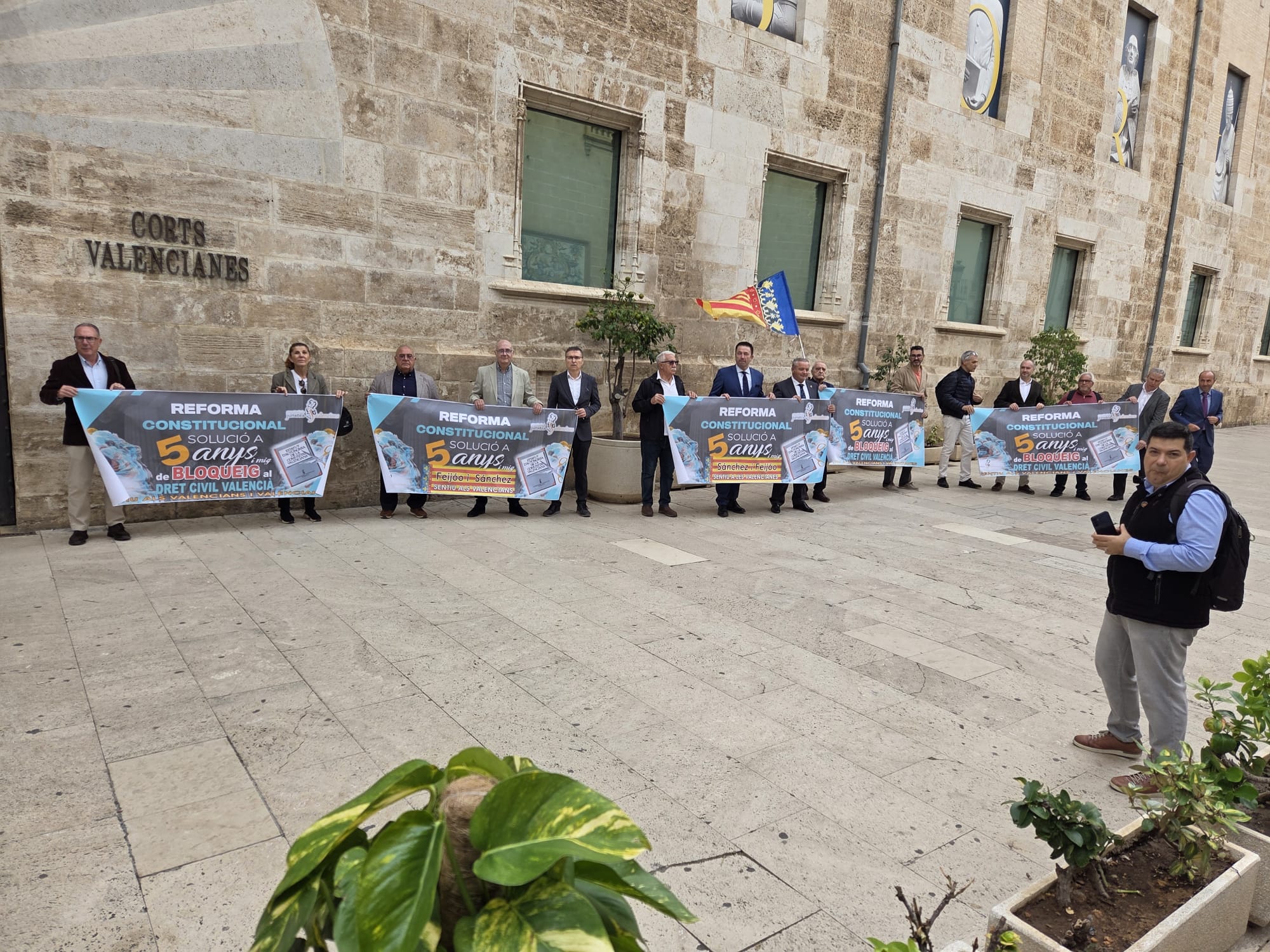 Asistentes al acto en Valencia
