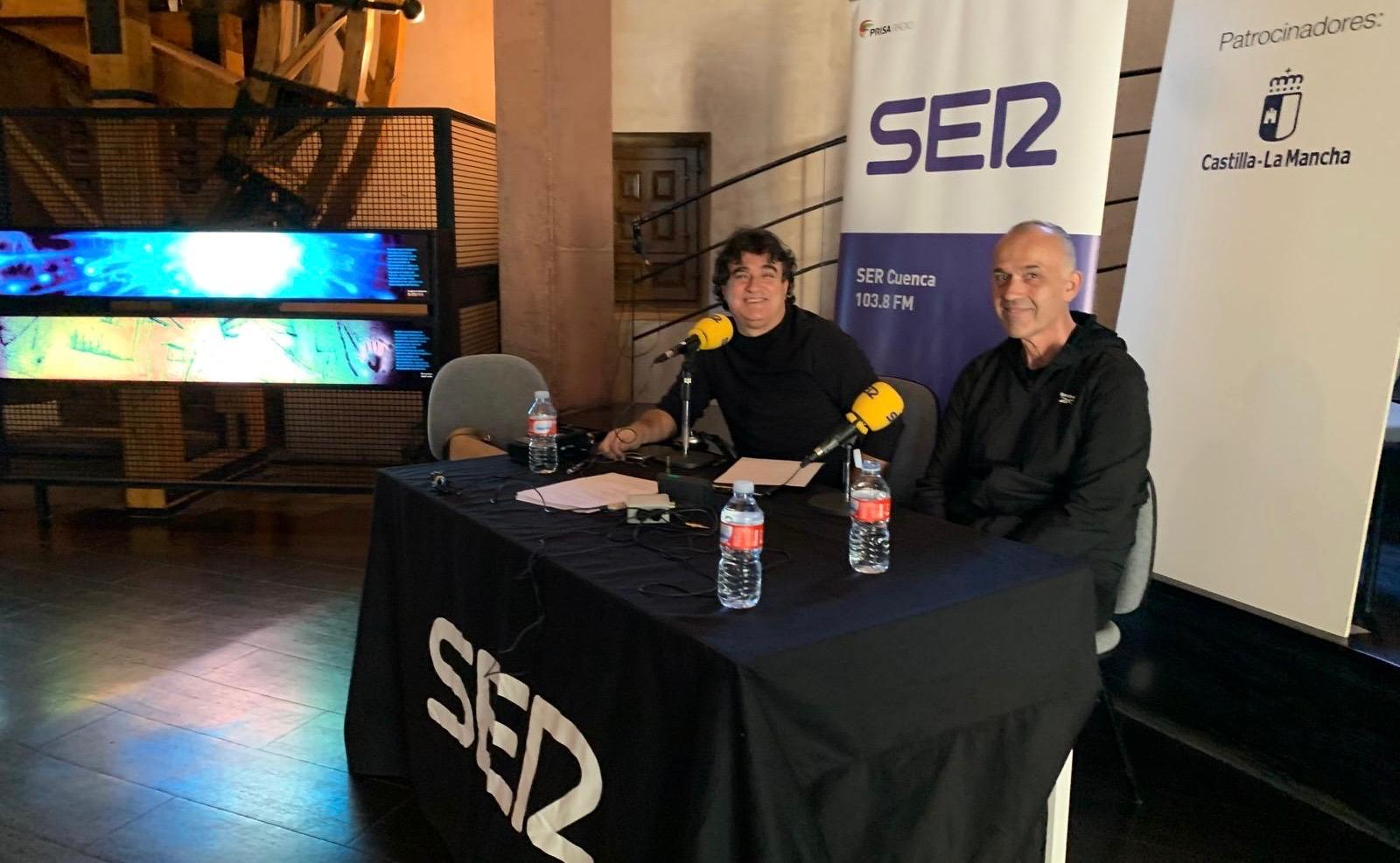 César, miembro del equipo de seguridad, lleva trabando 25 años en el museo.