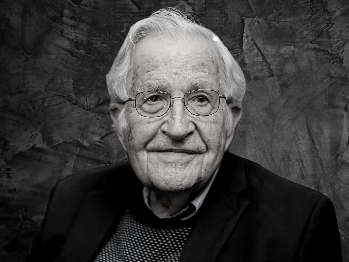 Noam Chomsky: "El mundo empresarial tiene una conciencia de clase a un nivel que Marx nunca hubiera imaginado"