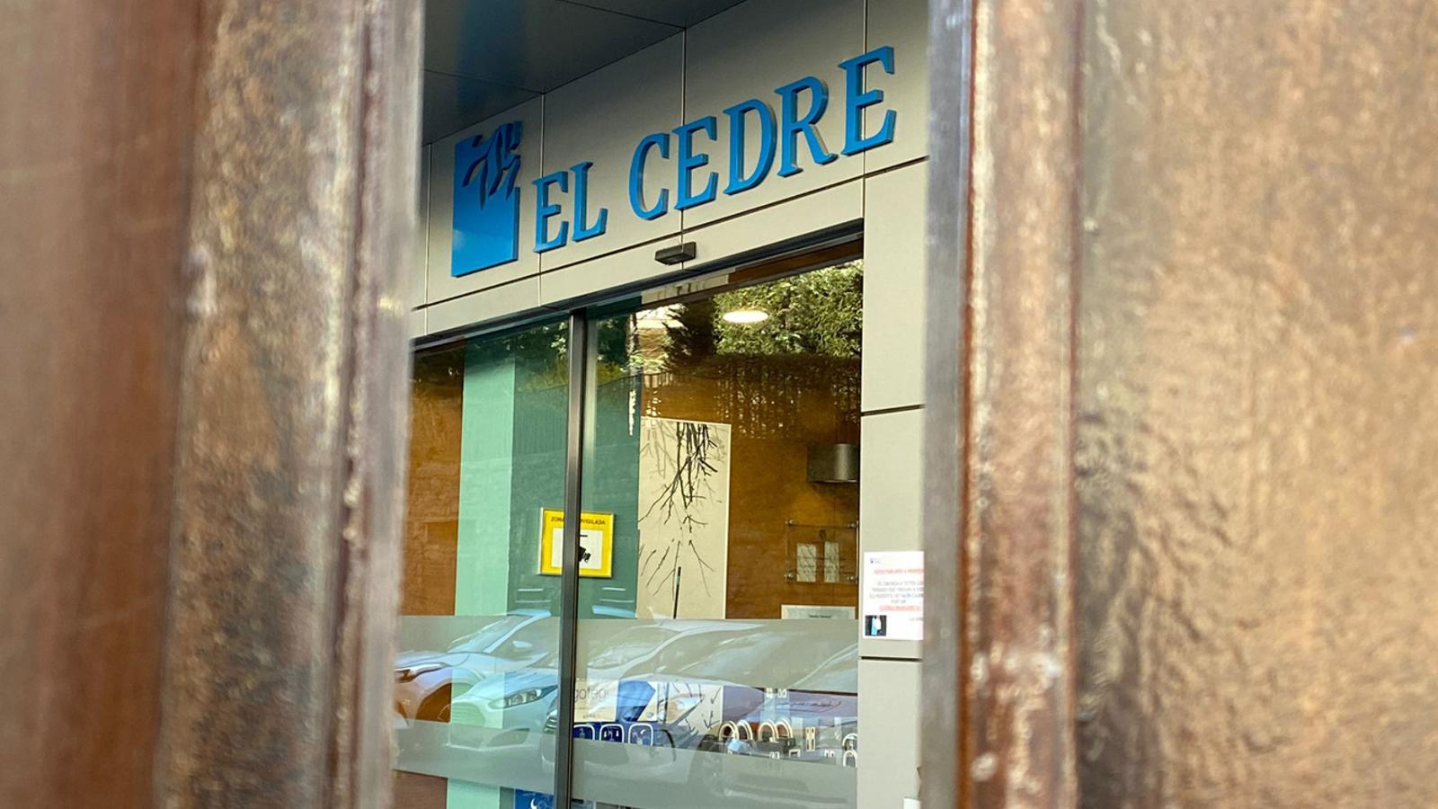 Entrada del centre sociosanitari El Cedre. La residència detecta un brot de covid entre onze persones internes.