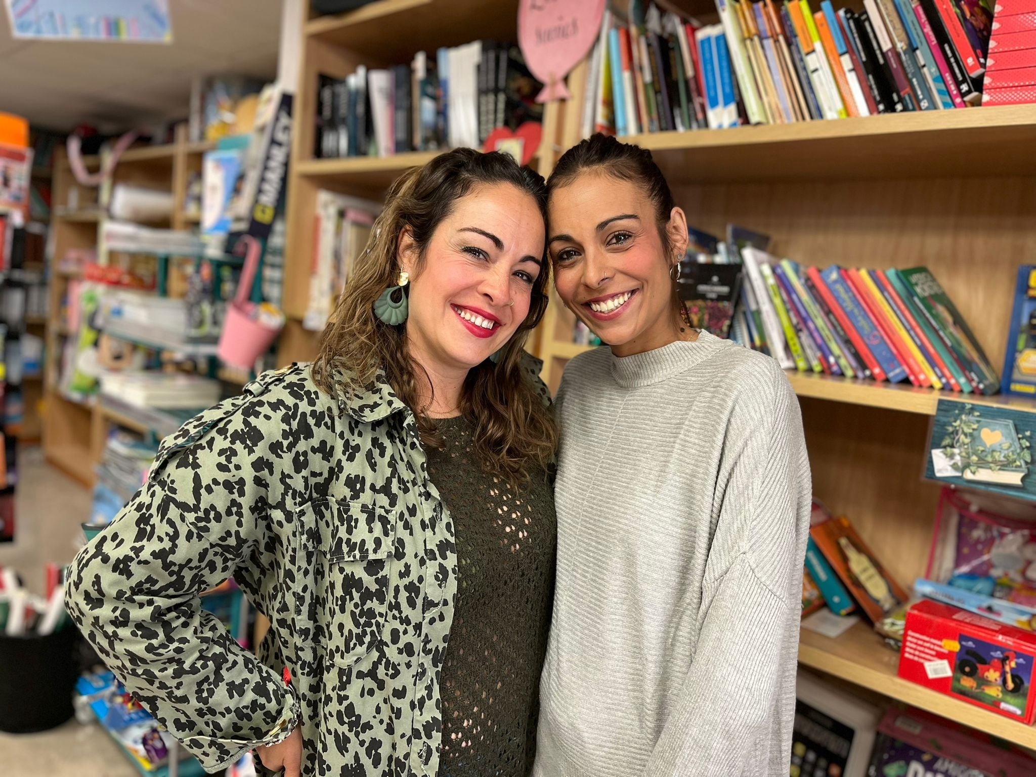 Librería Yoyes en Los Belones