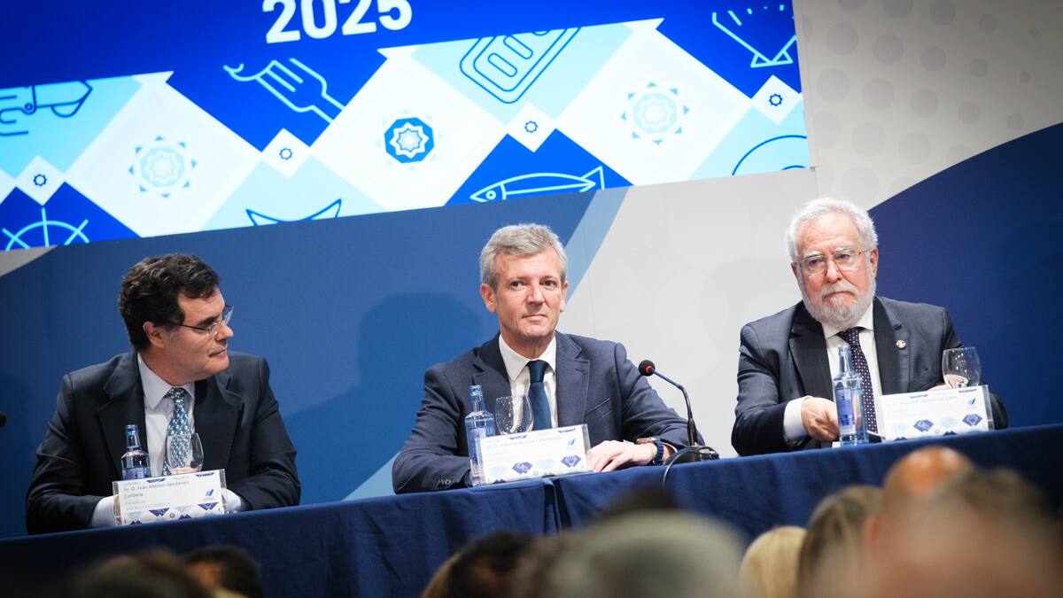 Rueda destaca el papel del sector conservero durante la entrega de las Medallas Anfaco en Vigo