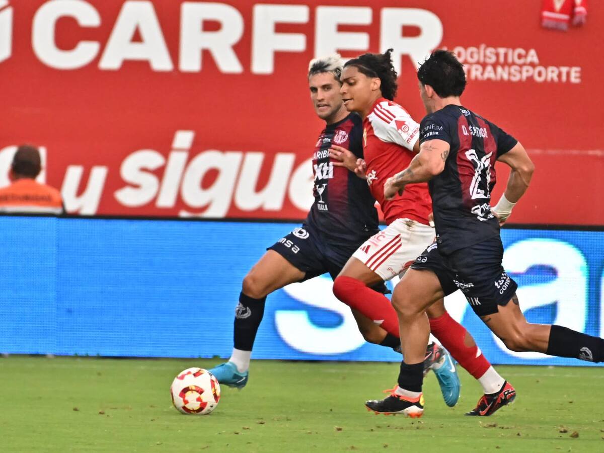 El Yeclano se lleva los tres puntos en la casa del Real Murcia