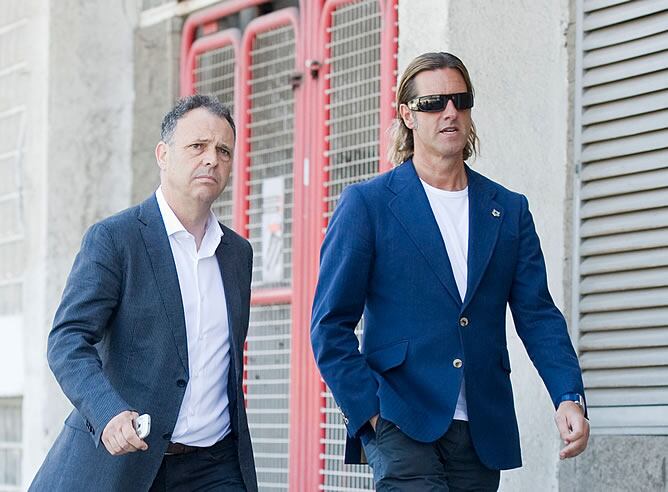 Caparrós, junto a Gorka Arrinda