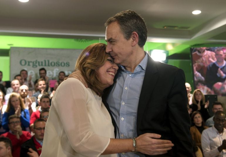 La secretaria general del PSOE andaluz y presidenta de la Junta, Susana Díaz, y el expresidente del Gobierno José Luis Rodríguez Zapatero participan en un acto de partido que conmemora el décimo aniversario de la aprobación de la Ley de Dependencia, en Ja