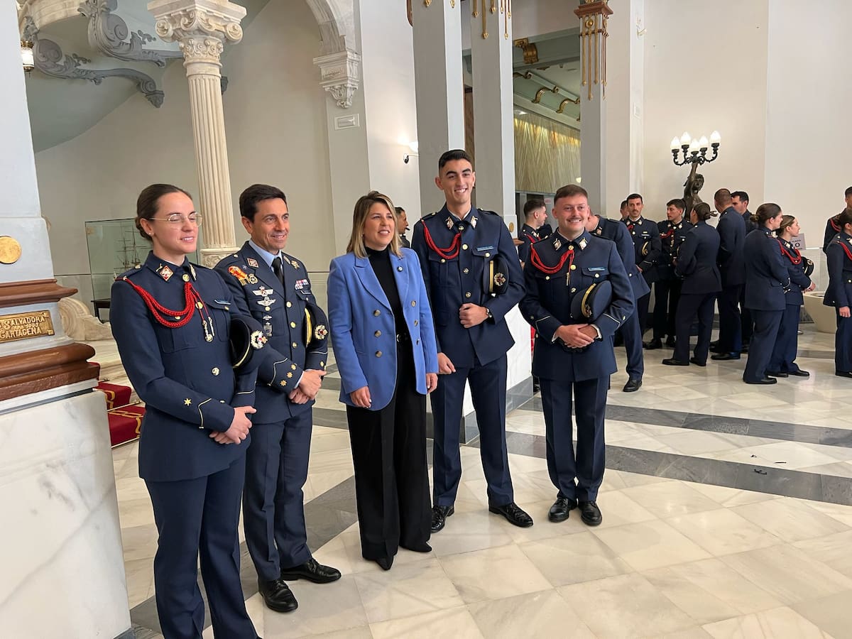 Ginés, María Inmaculada y Cristian cumplen su sueño en la Academia General del Aire