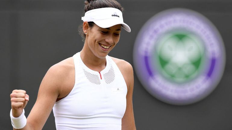 Garbiñe Muguruza celebra su pase a la final de Wimbledon.