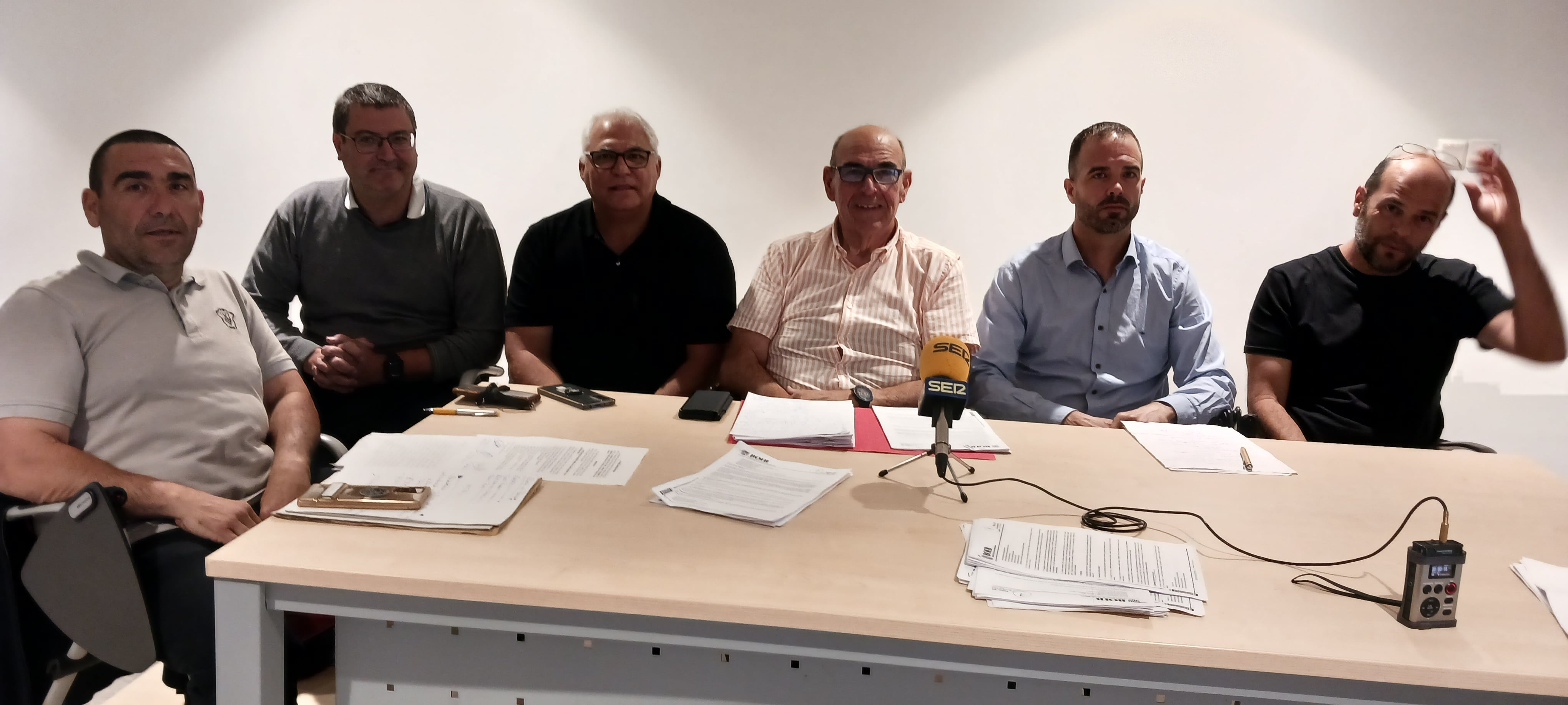 Representantes de las asociaciones de taxistas y de la federación balear