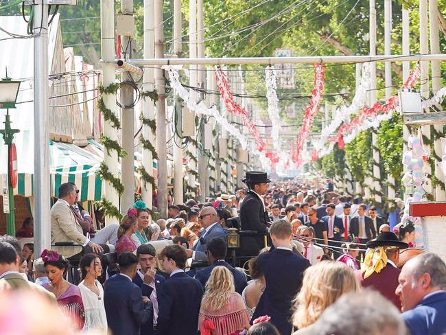 Lleno en uno de los días de la feria de abril de 2022