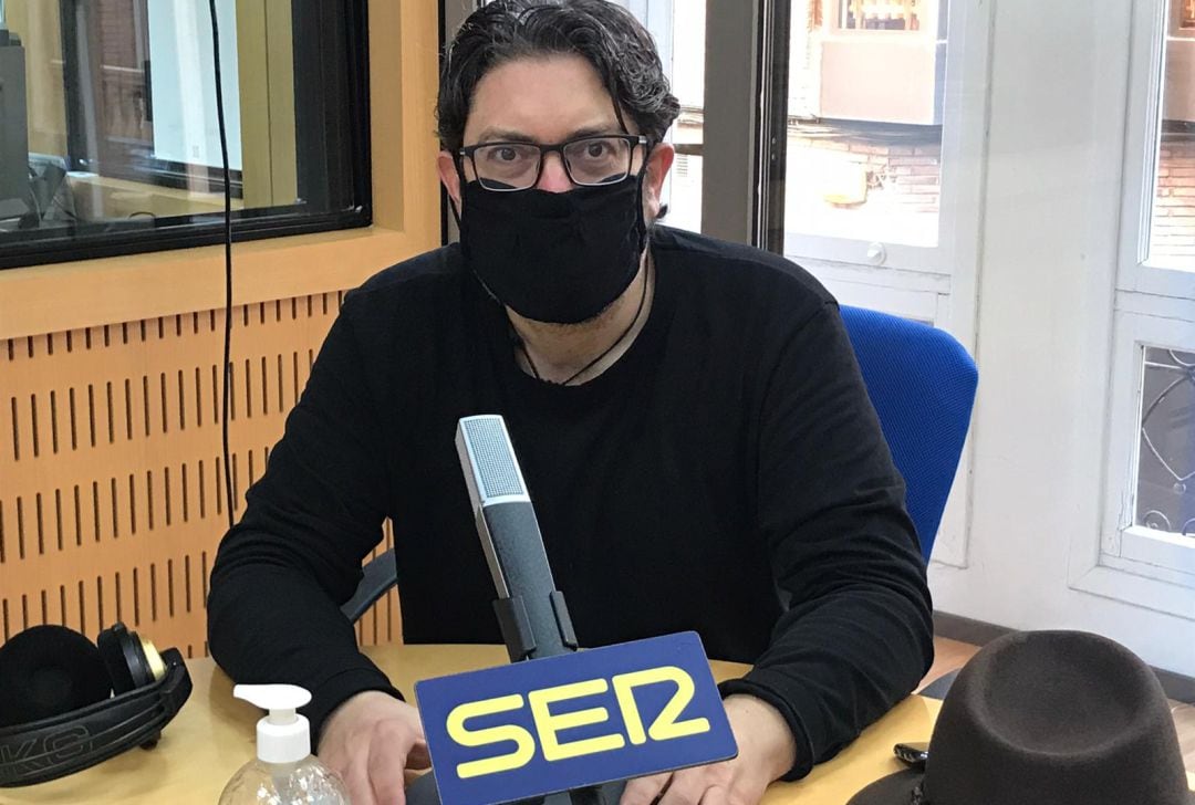 Miguel Sánchez López, senador autonómico por el partido Ciudadanos, en los estudios de Radio Murcia