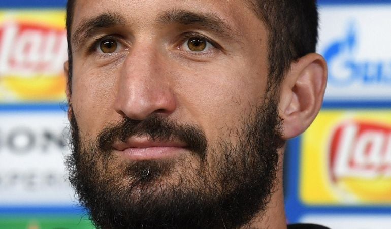 Chiellini, durante la rueda de prensa en Turín