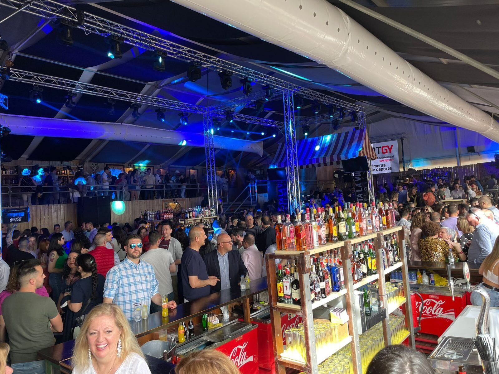 Interior de una de las casetas de la Feria de Mayo