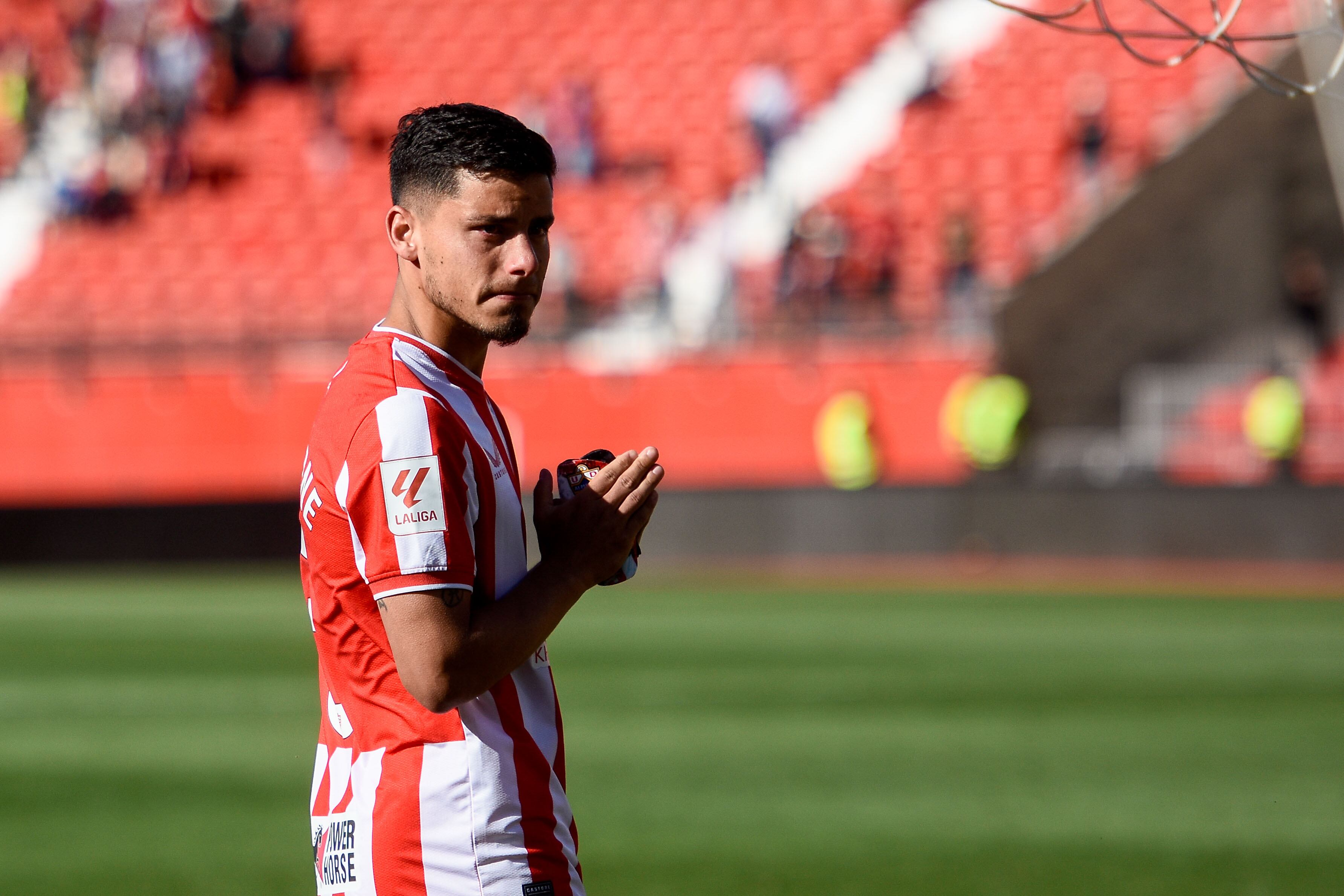 Robertone dio la vuelta al campo.