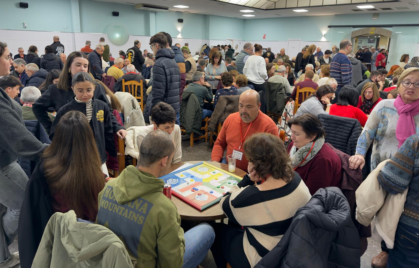 Campeonatos de truque, dominó y parchís