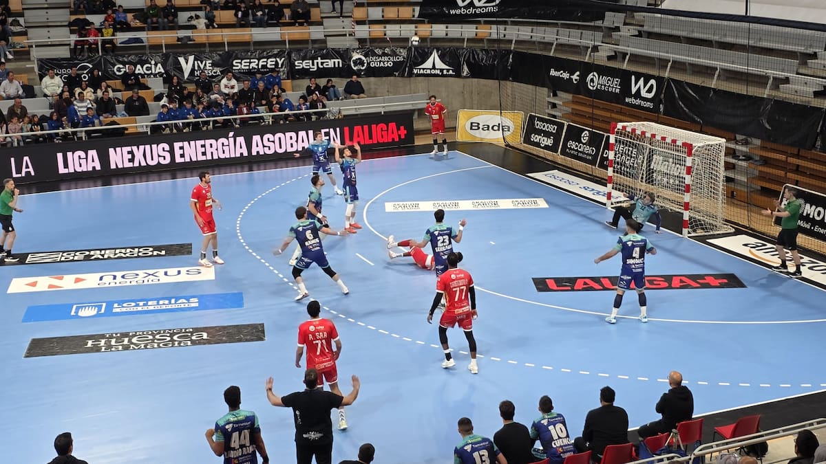 José Nolasco le pide a la plantilla del Bada Huesca que den un paso ante Ademar León