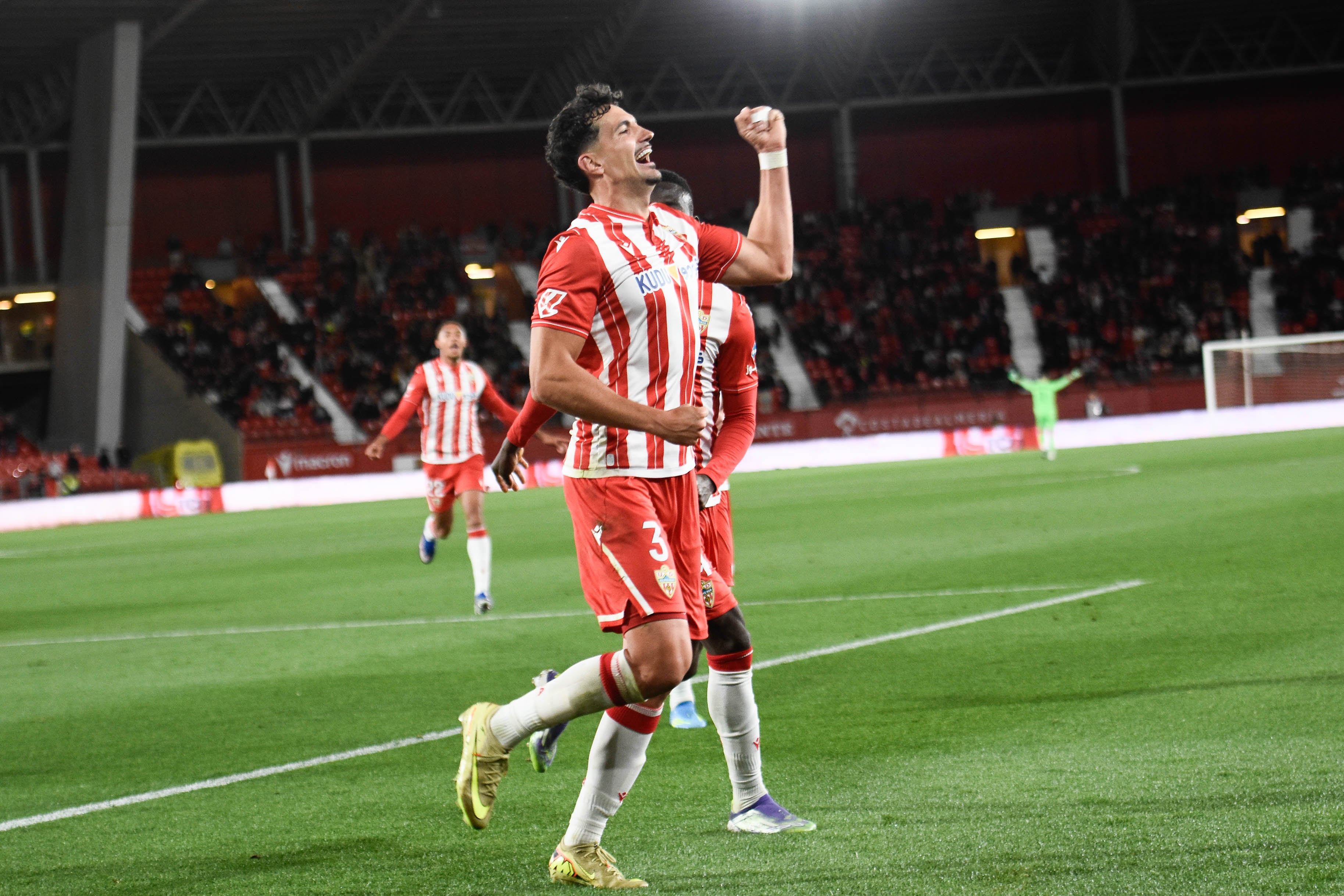 Celebrando su tanto el domingo al Sanse.