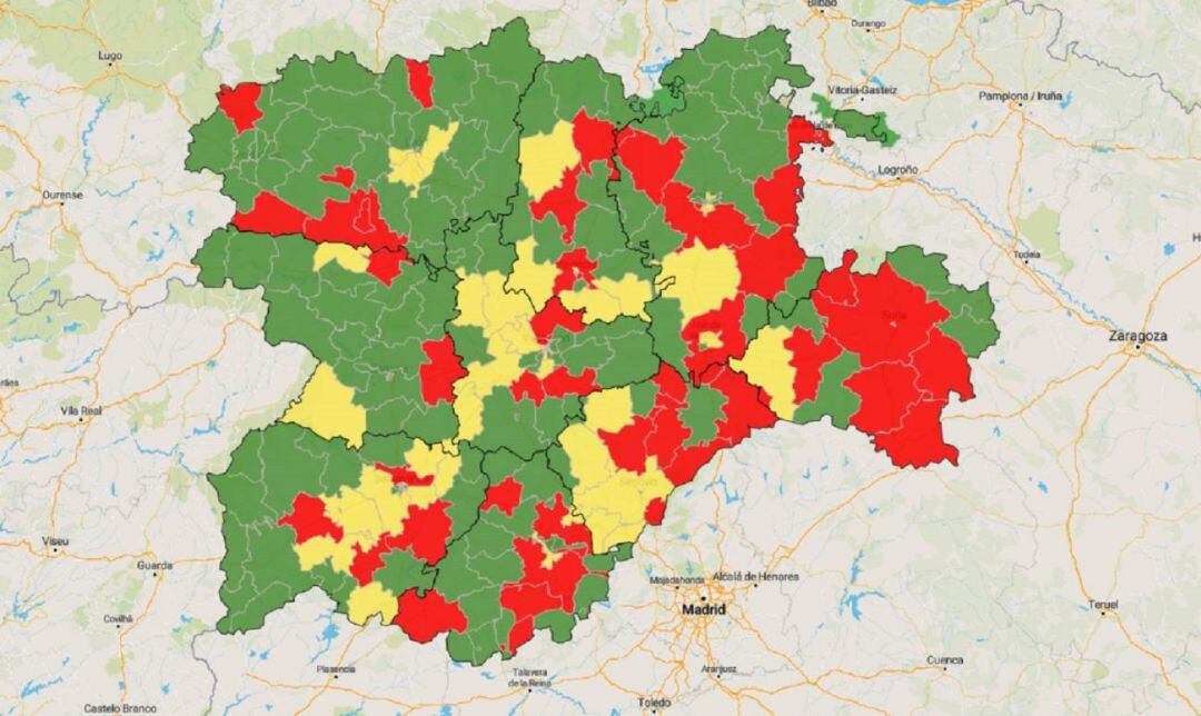 Distrubición de las Zonas Básicas de Salud de Castilla y León que cumplen el requisito (en verde) de tener tres o menos casos confirmados por PCR en los últimos 14 días por cada 10.000 habitantes