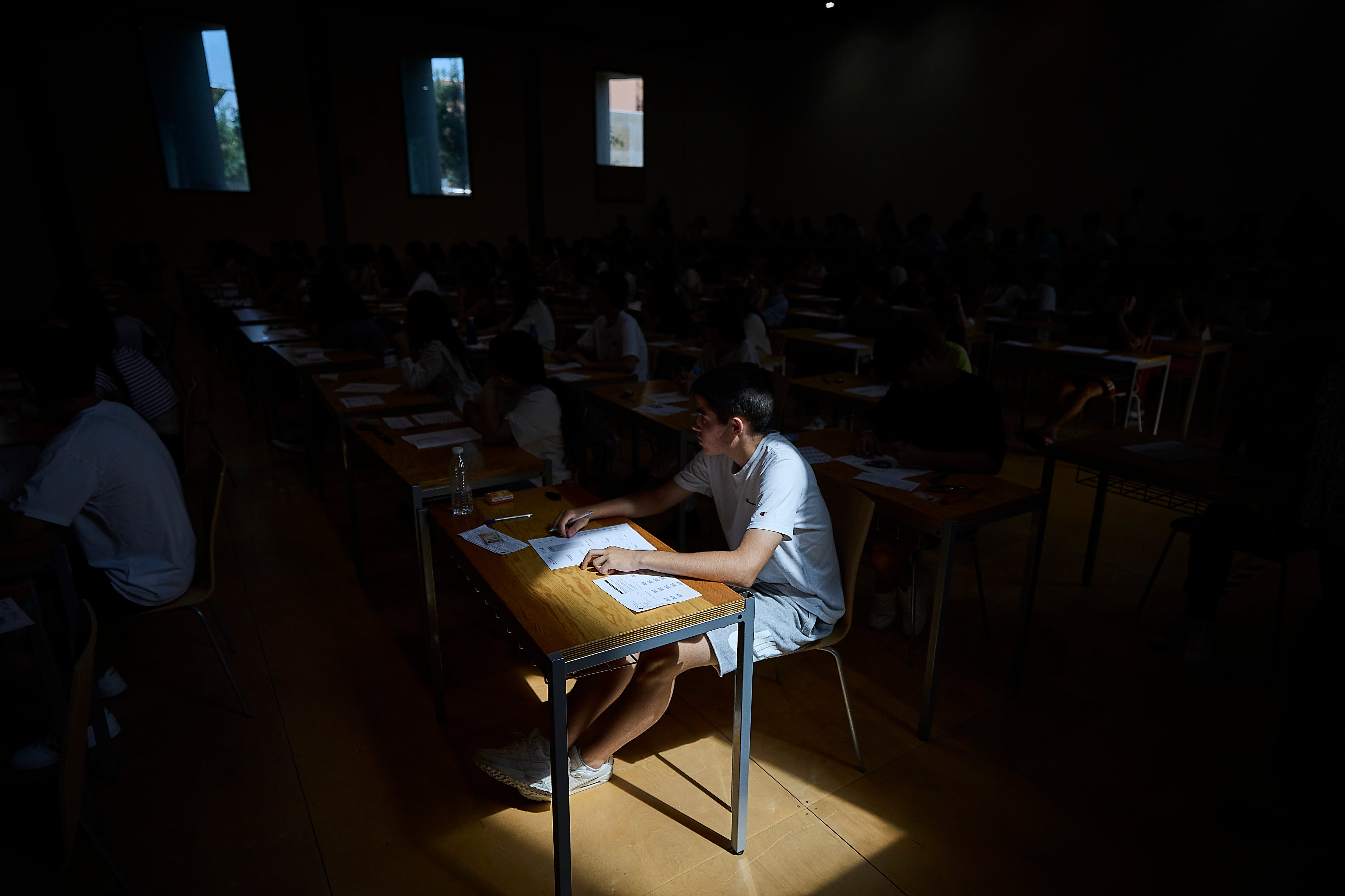 La Universitat Politècnica de València pondrá en marcha un programa de ayudas para que los jóvenes tutelados por la Administración accedan a estudios universitarios.