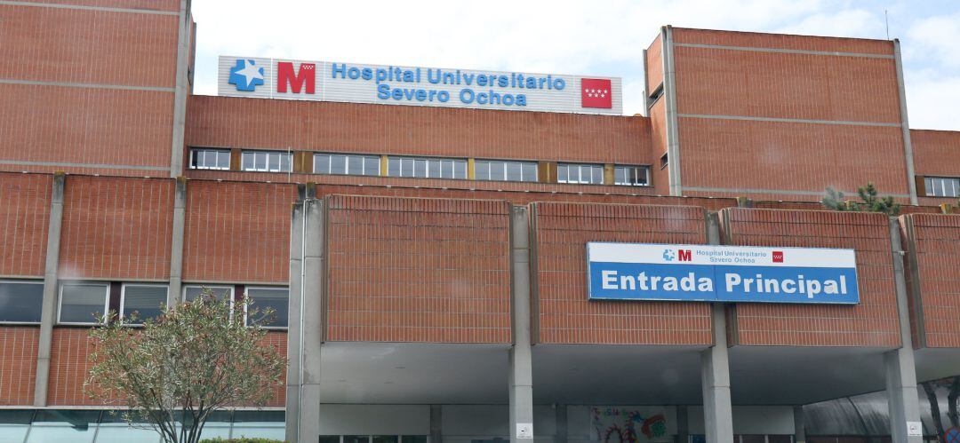 Fachada del Hospital Universitario Severo Ochoa.