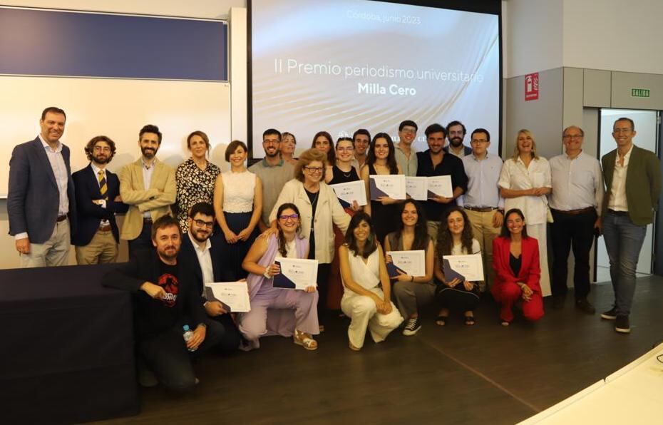 Profesorado y alumnos premiados en la Universidad Loyola.