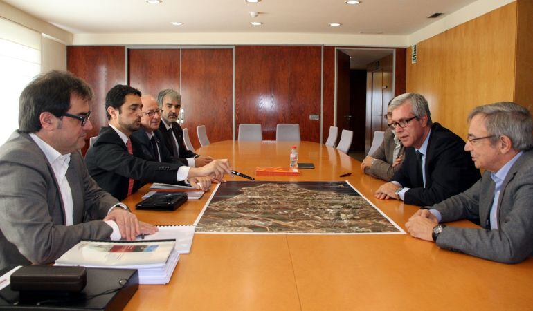 Representants de la Generalitat i del PSC reunits aquest dimarts a la Delegació del Govern a Tarragona en una de les trobades de seguiment del projecte BCN World.