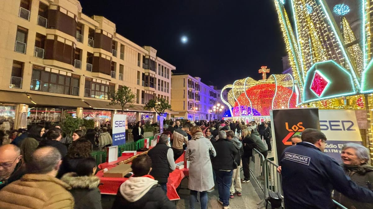 Roscón y Chocolate Solidario con Radio Elche Cadena SER y Conciénciate