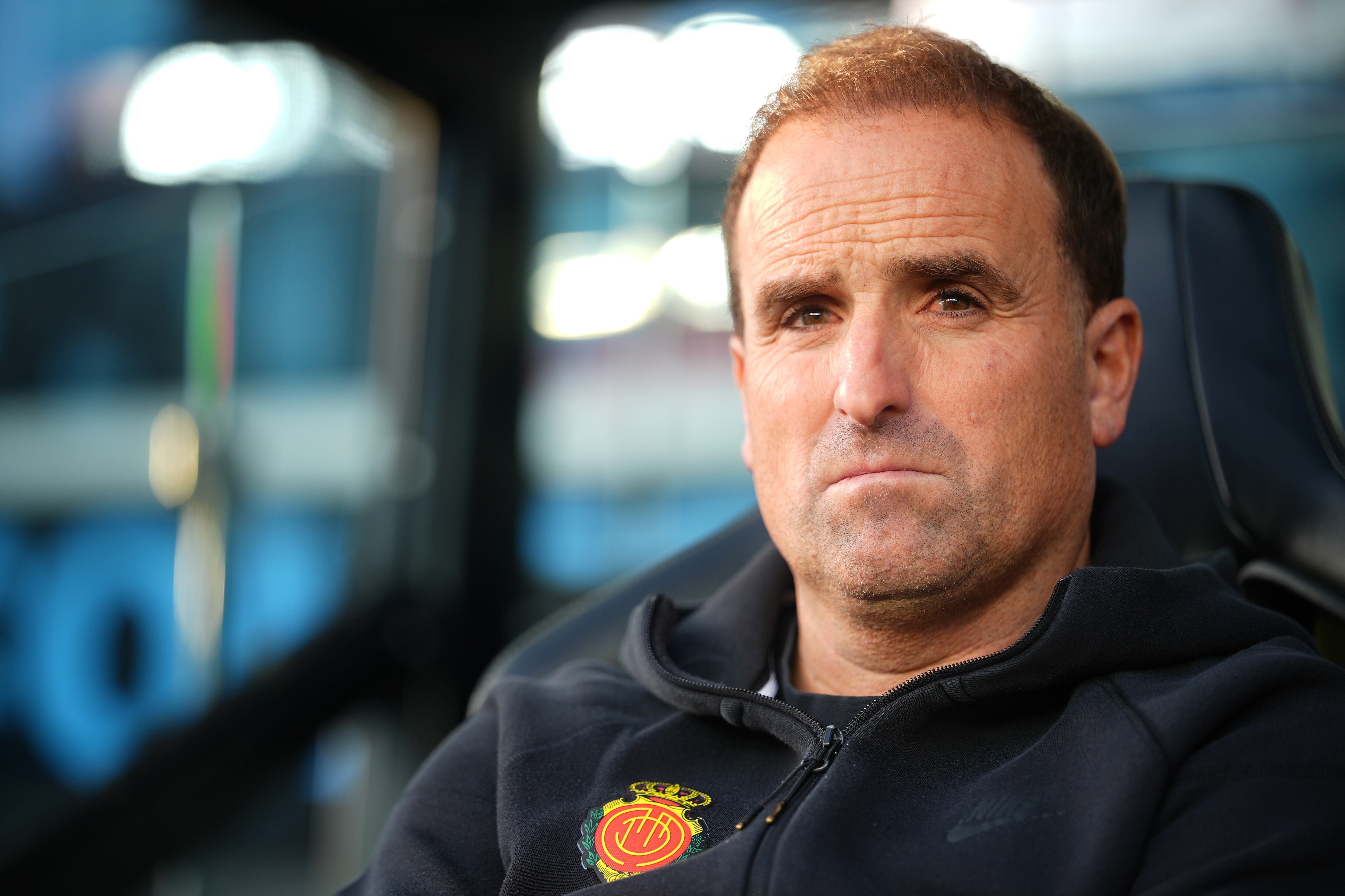 VIGO, SPAIN - FEBRUARY 22: Jagoba Arrasate, Head Coach of RCD Mallorca, looks on prior to the LaLiga EA Sports match between RC Celta de Vigo and RCD Mallorca at Estadio Abanca-Balaidos on February 22, 2026 in Vigo, Spain. (Photo by Jose Manuel Alvarez Rey/Getty Images)