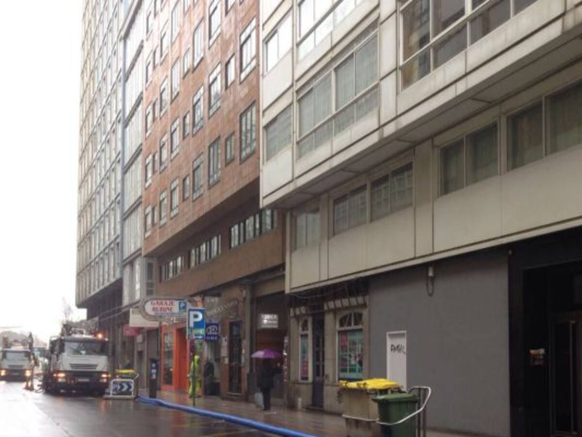 El socavón de Rubine provoca inundaciones en varios garajes privados