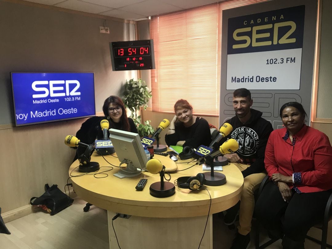 Beatriz Mogrovejo, Silvia Román, Emilio González y Tina Matos