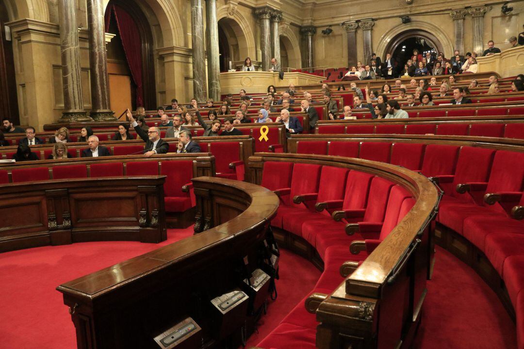 Pleno del Parlament, con la ausencia del Govern y los diputados de Ciudadanos y el PP, donde se ha reiterado la voluntad de ejercer la autodeterminación