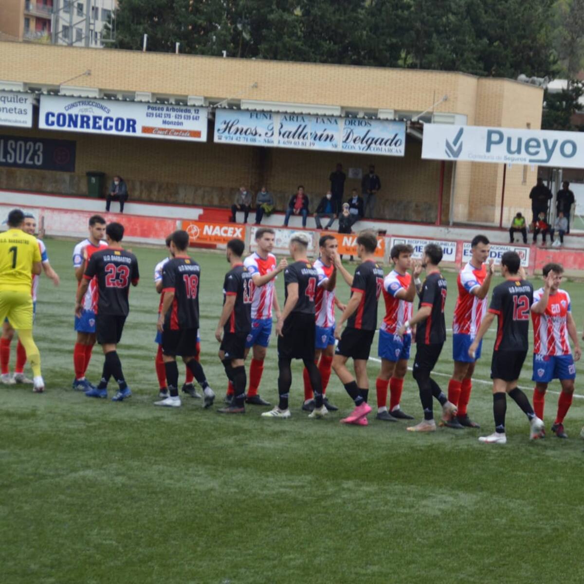 El Barbastro agradece el apoyo a sus aficionados y felicita al Monzón