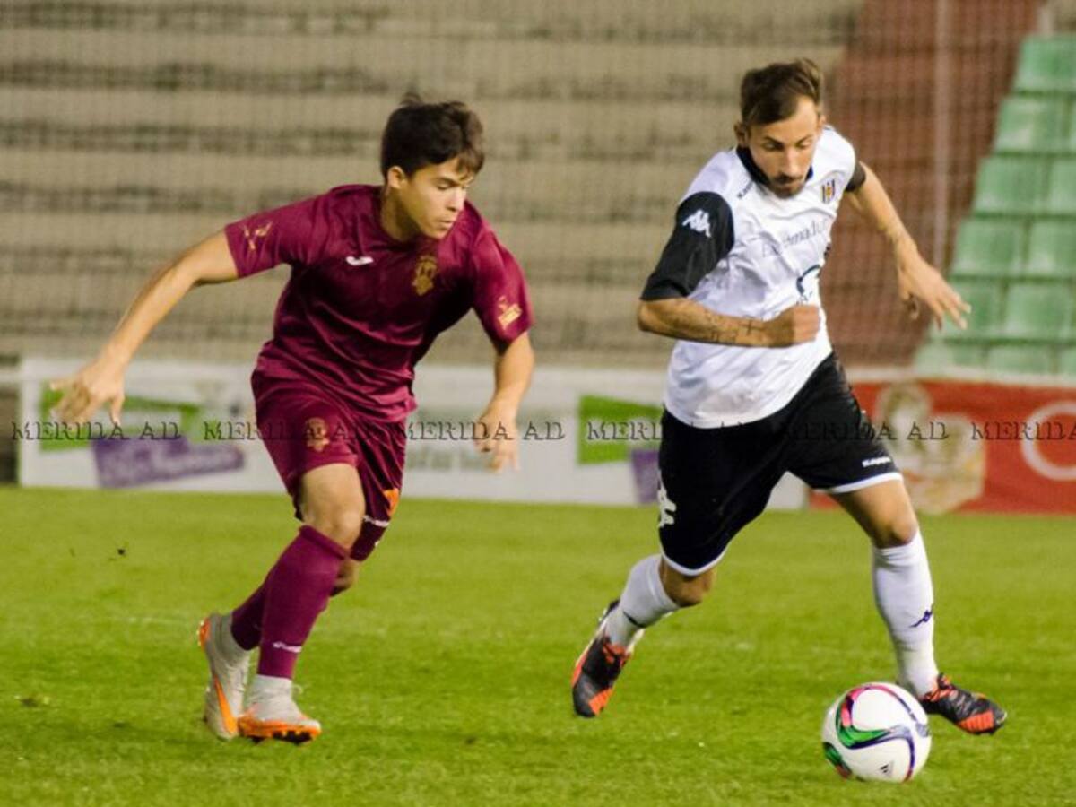 Aitor García: "Estar en un club así es por lo que uno pelea en cada partido"