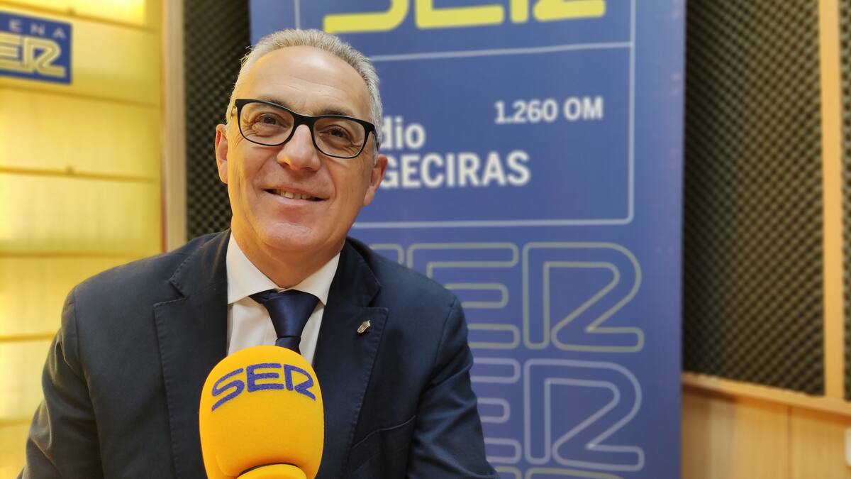 Juan Lozano: "Me quedo con la foto potente de los ocho ayuntamientos trabajando juntos por el turismo"