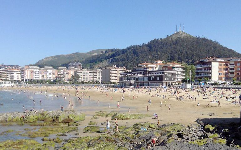 Playa de Brazomar, en Castro Urdiales.