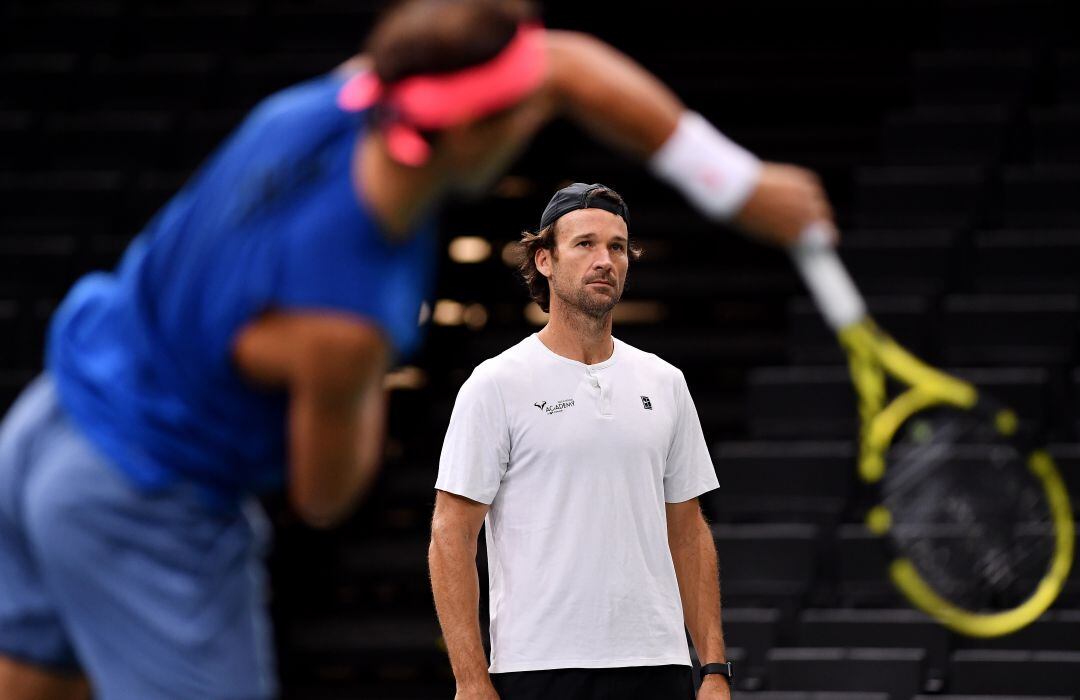 Carlos Moyá y Rafa Nadal, durante un entrenamiento.