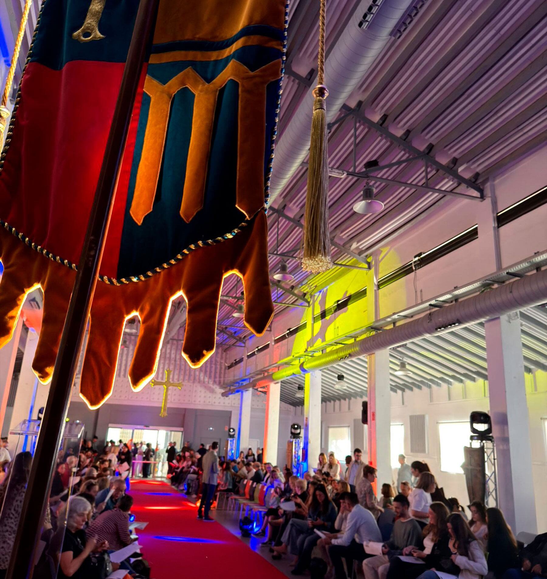 Imatge de la Sala Àgora abans de la presentació dels dissenys del boato